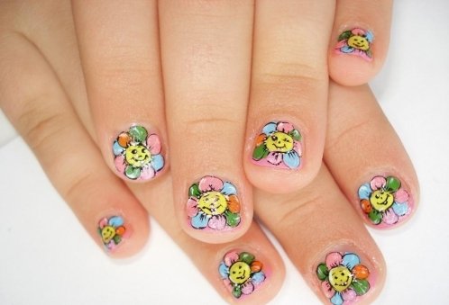 Цветочки на ногтях