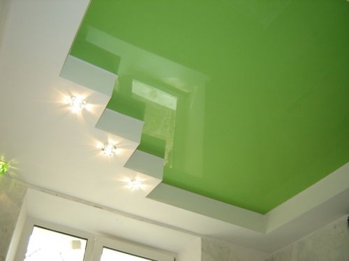 Зеленый натяжной потолок